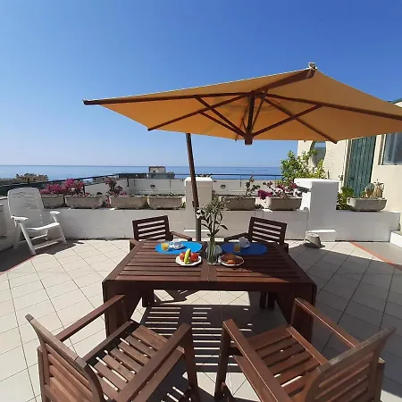 La Terrazza Tra Il Mare E Gli Ulivi By World Apartment Lavagna